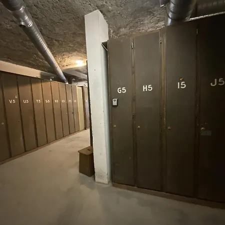 Résidence Serac - Location: En De La Station Mae-9080 Appartement