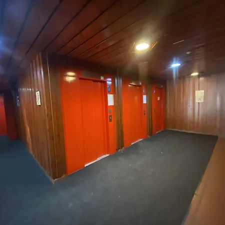 Résidence Serac - Location: En De La Station Mae-9080 Appartement *